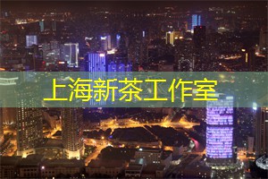 湖畔的草地上会举行一些吸引人的户外活动